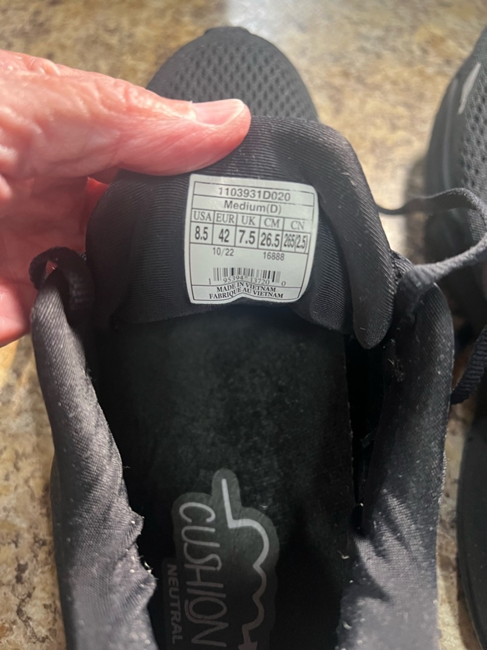 Brooks Ghost 15 Men’s Black Athletic Running Shoes - Picture 9 of 11